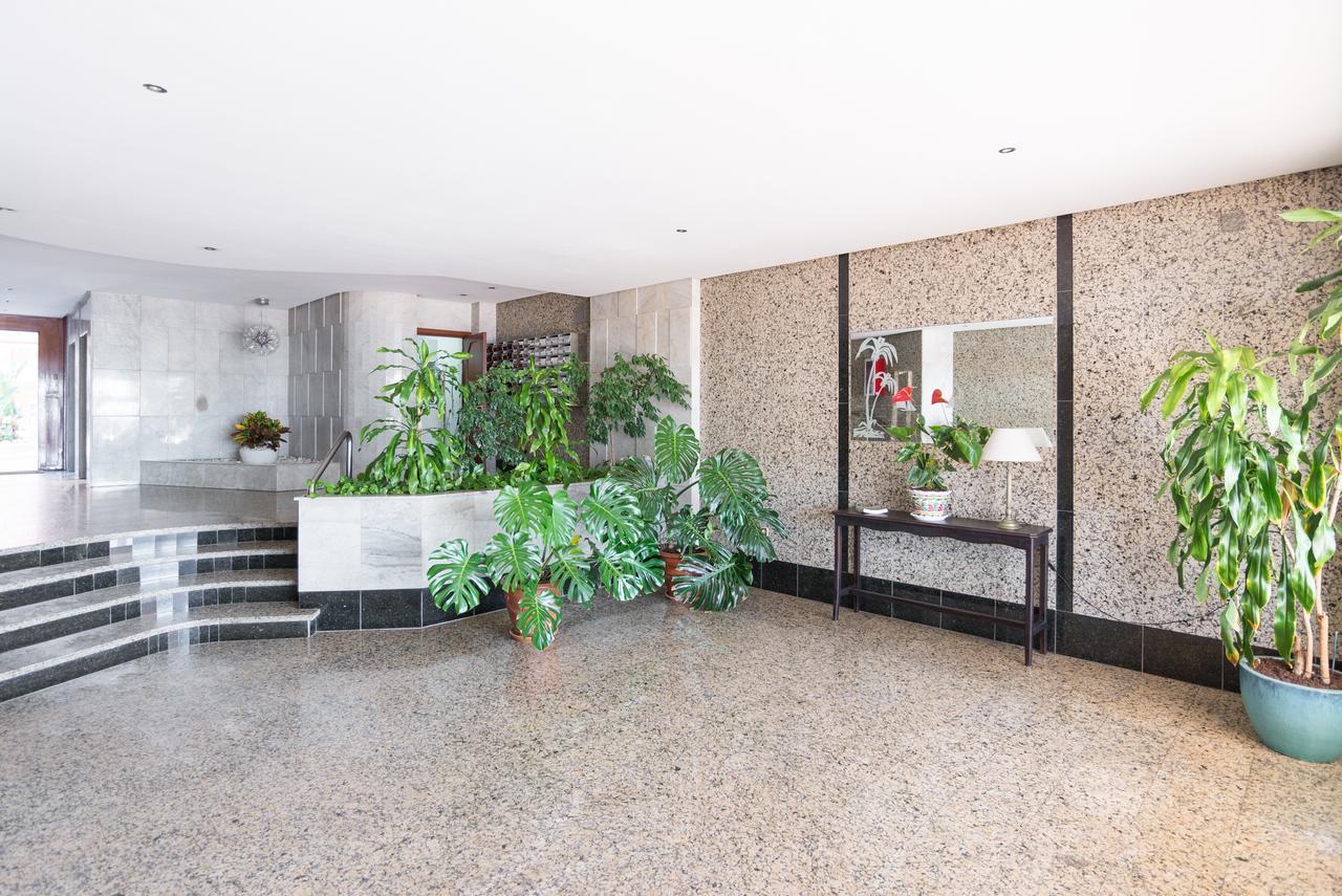 Malagasuite Palm Beach 푸엔히롤라 외부 사진
